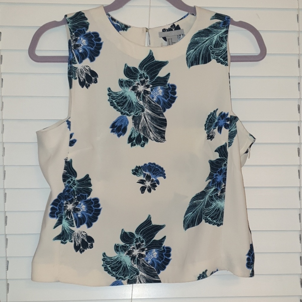 Floral sleeveless blouse